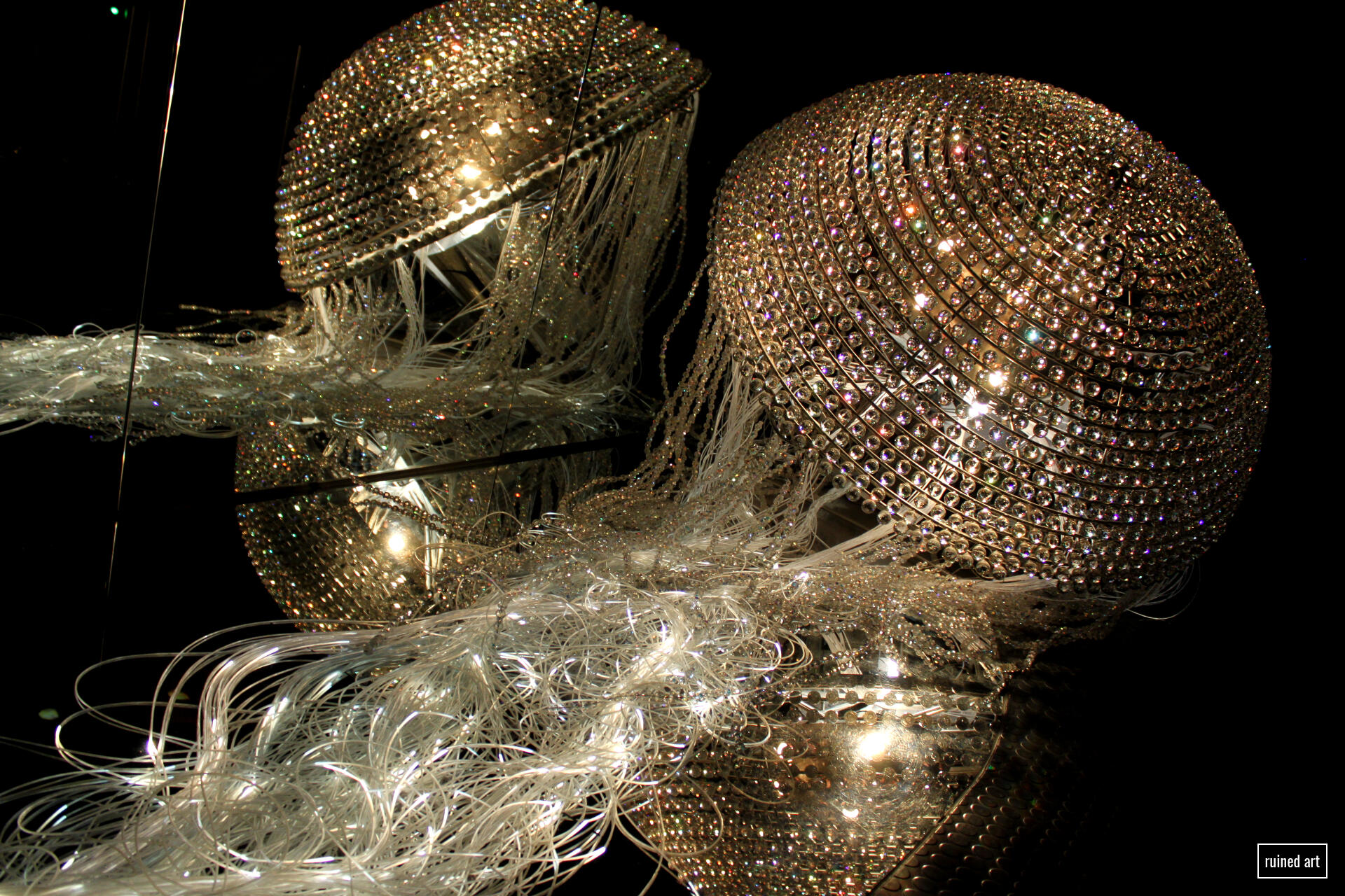 Kristallwelten scene – statue 2014 / tyrol Canon digital single-lens reflex (colouration effects)